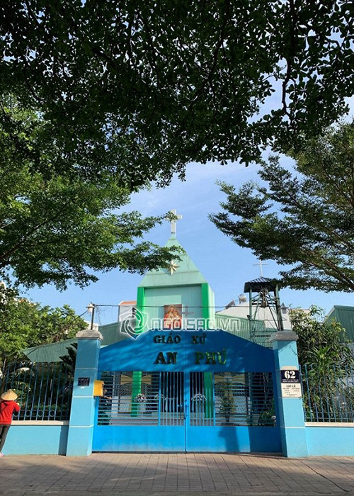 Nhà thờ vắng lặng trước khi hôn lễ của Bảo Thy diễn ra. Ảnh: Ngôi sao