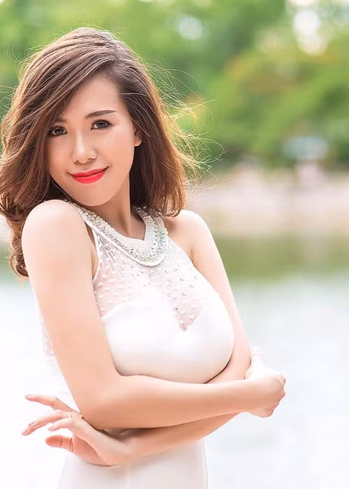 Mai Thỏ (trong ảnh), Bà Tưng, DJ Oxy và Mai Khôi cũng từng có phát ngôn về vòng một gây xôn xao dư luận.