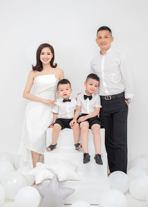 Sau 4 năm rời bỏ ánh hào quang, Tâm Tít hiện có tổ ấm hạnh phúc bên chồng đại gia.