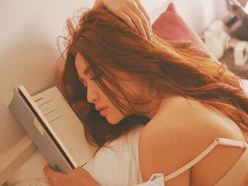 Không thể rời mắt trước hình ảnh Bích Phương gợi cảm.