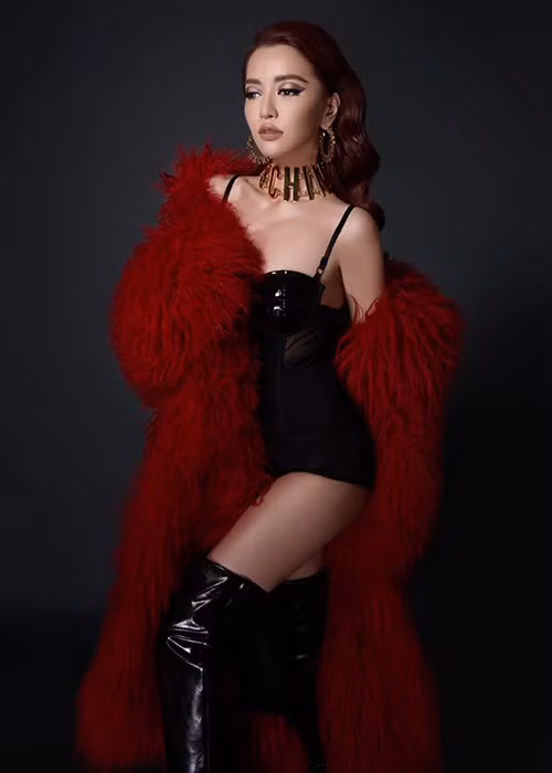 Bích Phương khẳng định cô không hát nhép trước khán giả.