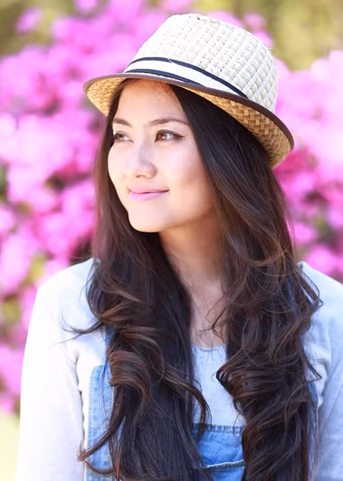 Nói về lễ đính hôn này, Ngọc Lan cho biết, cả hai sẽ làm lễ cưới giản dị trong nhà thờ, sau đó tổ chức tiệc cưới ở Phan Thiết hoặc Nha Trang.