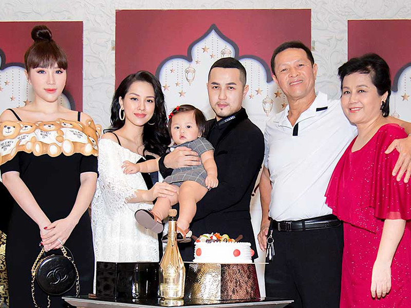 Bảo Thy rất yêu quý các cháu. Trong cuộc trò chuyện với chị dâu, nữ ca sĩ bày tỏ mong muốn sau khi lấy chồng, cô vẫn muốn các cháu đến ngủ cùng.