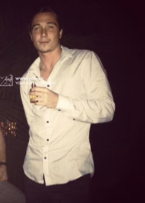 Anh mất một năm rưỡi mới cưa đổ MC Hoàng Oanh. Ảnh: Yan