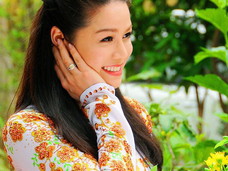 Vì bạn trai sống ở Mỹ nên cô phải tranh thủ nhiều dịp lưu diễn để được gặp anh.