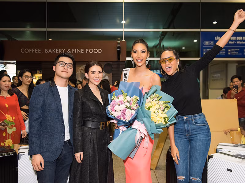 Sự xuất hiện của H'hen Niê là một nguồn năng lượng vô cùng to lớn đối với Hoàng Thùy.