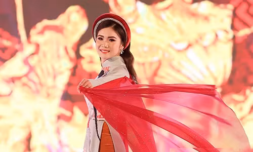 Thi ung xu, thi sinh “Nguoi dep Xu dua 2019” lien tuc noi “thoi chet roi”-Hinh-3