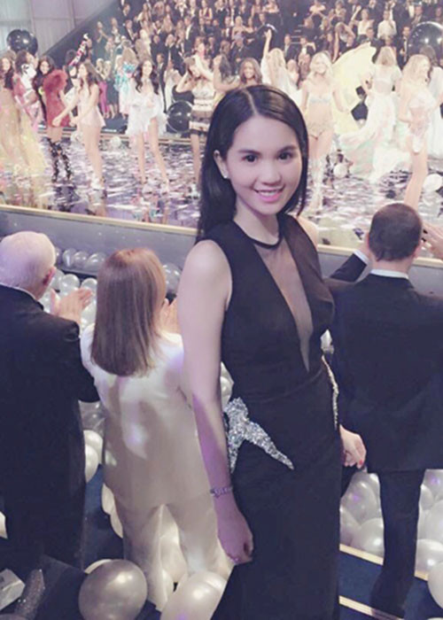 Tại sự kiện, Ngọc Trinh đã được trực tiếp gặp gỡ các thiên thần của Victoria's Secret.