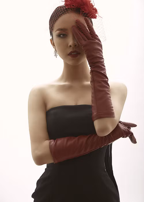 Nàng á hậu đã có sự thay đổi ngoạn mục về hình ảnh.