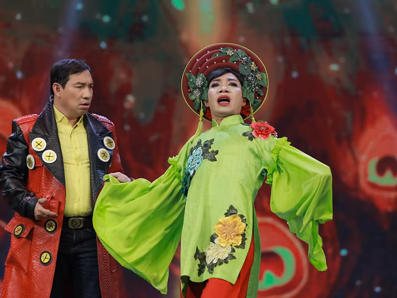 Công Lý đóng vai Bắc Đẩu trong 16 mùa Táo quân.