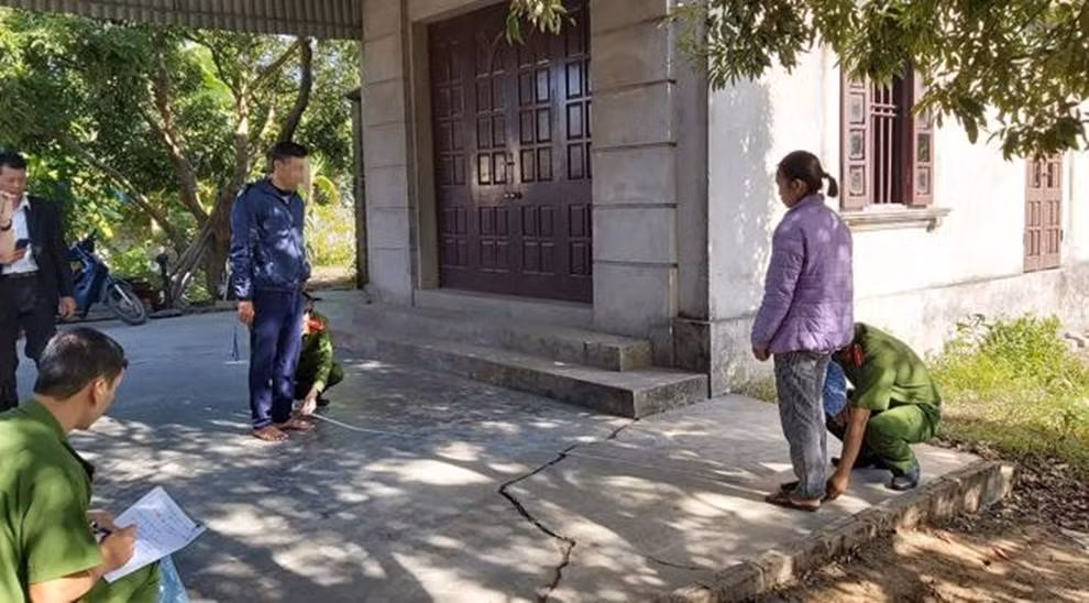 Phut trai long cua nguoi me 3 con sat hai chu thau xay dung luc rang sang-Hinh-7