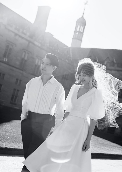 Đông Nhi cùng Ông Cao Thắng phát hành ca khúc "Ngày đôi ta là của nhau" sau 4 năm cho ra mắt "Ta là của nhau" như một dấu ấn khi cả hai chuẩn bị bước vào giai đoạn mới.