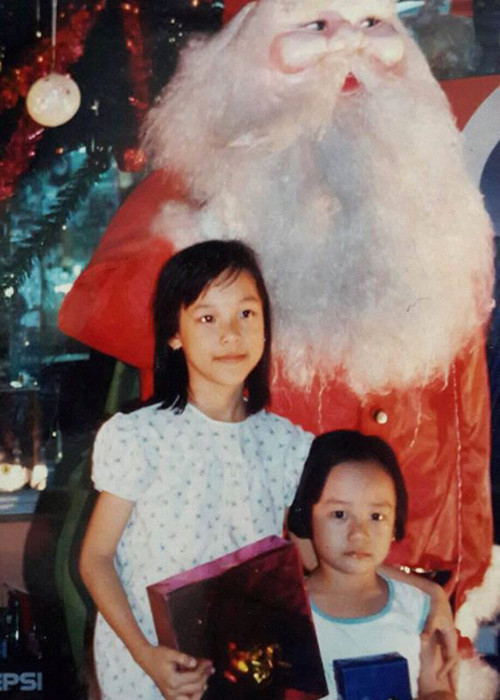 Hoàng Oanh từng tâm sự rằng gia đình đã gặp biến cố khi cô học cấp 3.