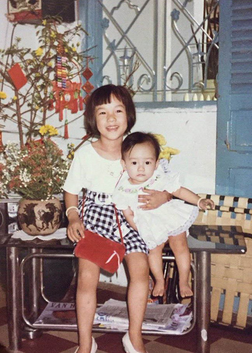 Ở tuổi lên 6, cô cao hơn nhiều bạn bè cùng trang lứa.