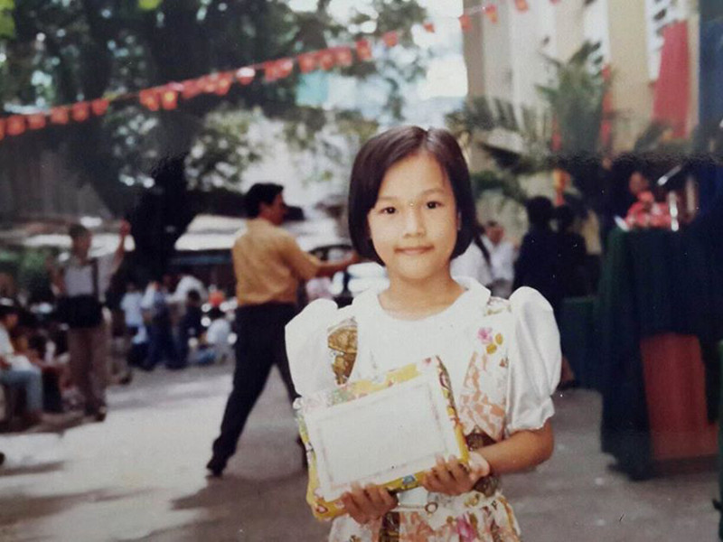 Nữ MC cho biết, cả gia đình từng sống bằng khoản tiền lương hàng tháng của bố mẹ nhưng bố cô vì lý do sức khỏe nên không thể tiếp tục đi làm.