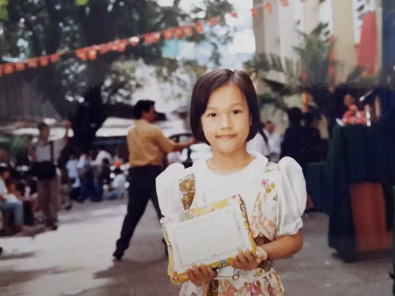 Nữ MC cho biết, cả gia đình từng sống bằng khoản tiền lương hàng tháng của bố mẹ nhưng bố cô vì lý do sức khỏe nên không thể tiếp tục đi làm.