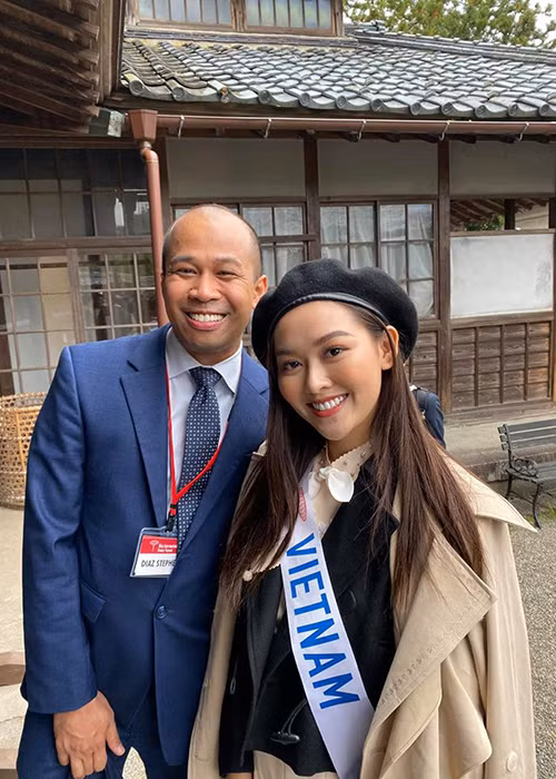 Tường San gửi lời cảm ơn đến ban tổ chức cuộc thi. "Tôi rất may mắn khi gặp được những con người thân thiện", đại diện Việt Nam chia sẻ.