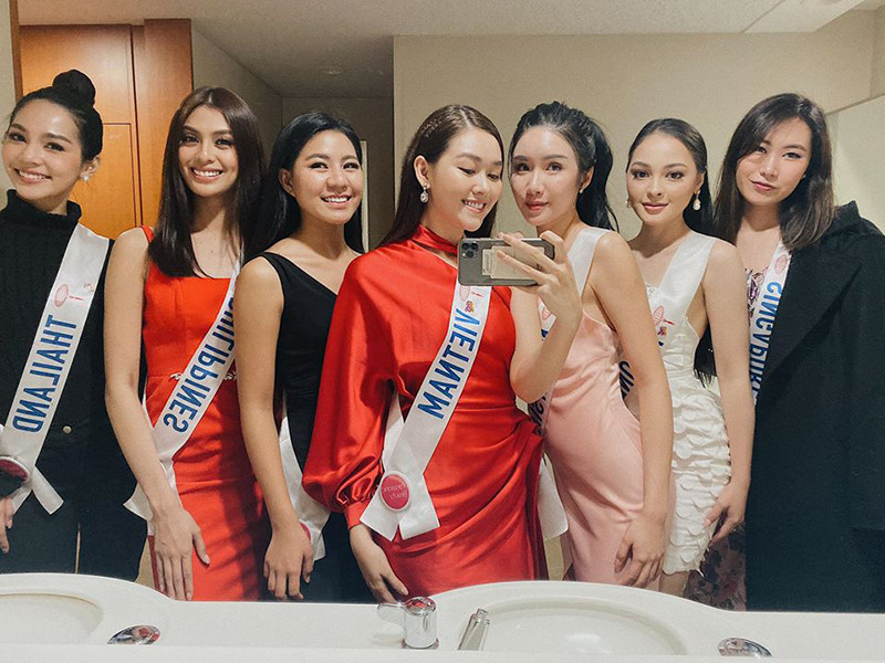 Nàng á hậu không quên gửi lời cảm ơn đến gia đình, người hâm mộ.