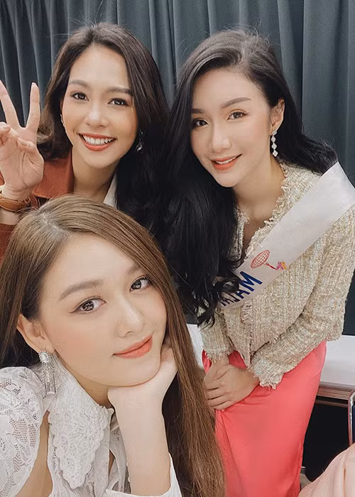 Ít giờ trước chung kết, Tường San trải lòng về hành trình của cô tại Hoa hậu Quốc tế.