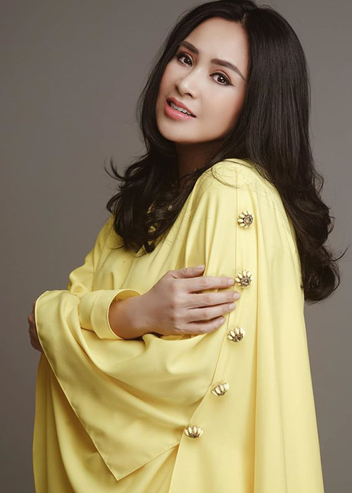 "Tôi có làm, nhưng chỉ một chút xíu cho mình xinh xắn hơn thôi", diva chia sẻ trên báo Tổ quốc.