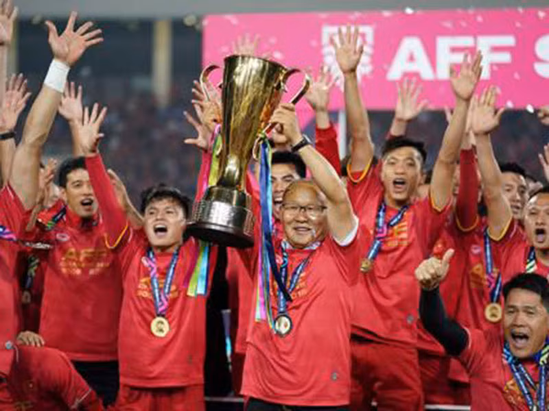 Doanh nghiep tai tro tra luong ong Park: Da hon bau Duc?