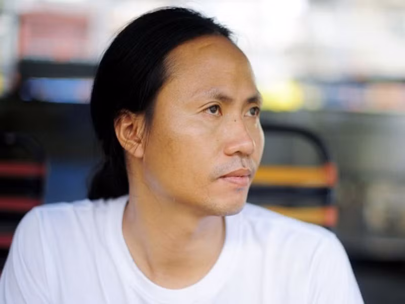 Sau ồn ào, họa sĩ Ngô Lực tập trung cho công việc nghệ thuật. Ảnh: Tiền Phong