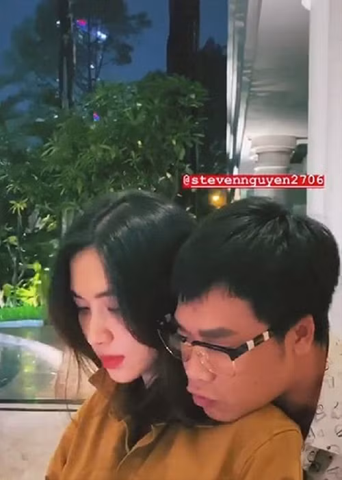 Nhin lai 2 nam hen ho cua Hoa Minzy - Minh Hai truoc tin don co con