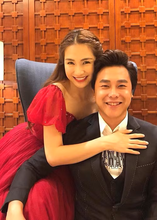 Giọng ca "Rời bỏ" từng khoe được mẹ của bạn trai nấu ăn cho.