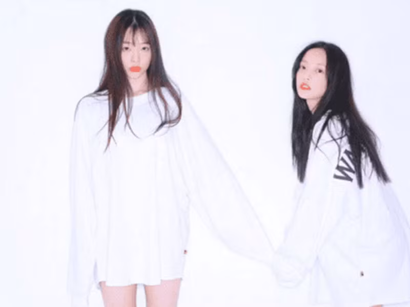 Sau sự ra đi của Sulli và Goo Hara, khán giả lo lắng cho những người bạn thân của 2 ngôi sao này như IU và Heechul.