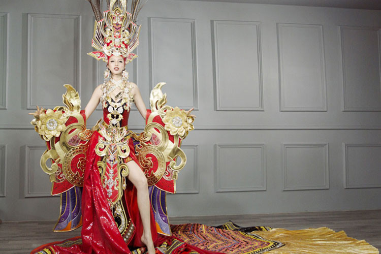 Thiet ke quoc phuc thi nhan sac quoc te: On ao chuyen dep, doc, sexy!-Hinh-5