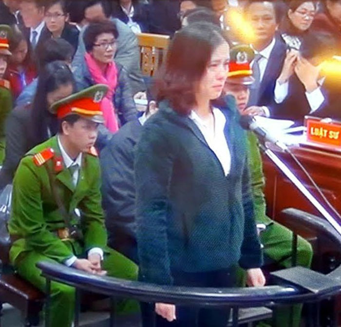  Bị cáo Nguyễn Thị Kiều Liên (SN 1978, tại Hà Nội, cựu Giám đốc Oceanbank chi nhánh Vũng Tàu) bị truy tố tội danh “Cố ý làm trái quy định của Nhà nước về quản lý kinh tế gây hậu quả nghiêm trọng”. Ảnh: Dân Việt.