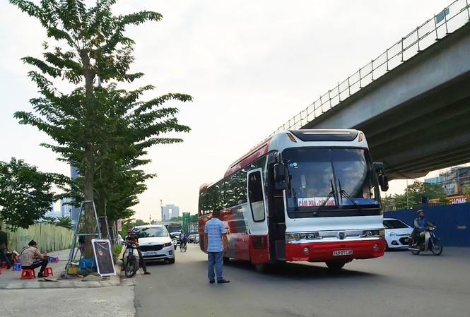 Nghi van chu quan tra da “thu phi” xe khach gan chot CSGT Doi 6?