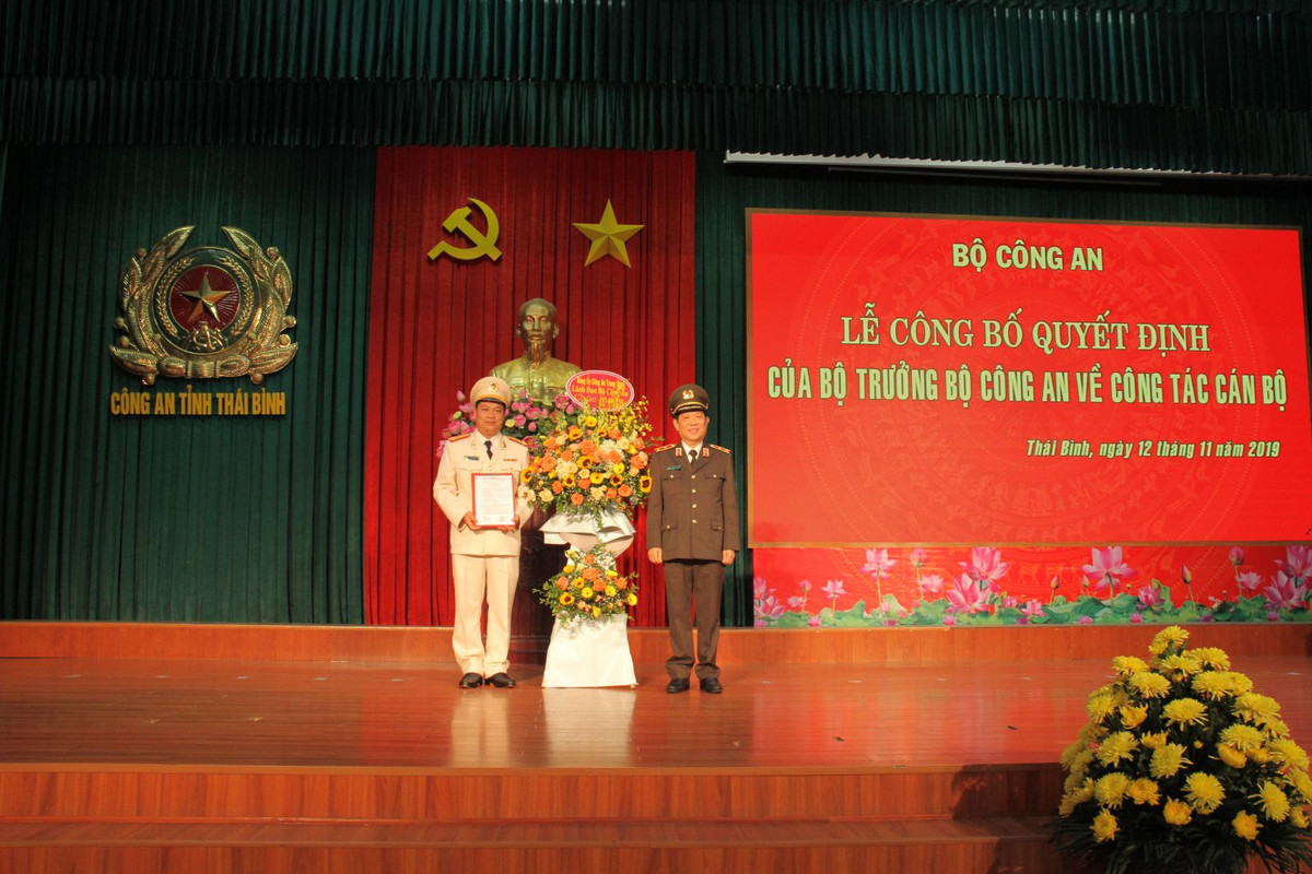 Biet gi ve 3 tan Giam doc CA tinh Bac Lieu, Son La, Thai Binh-Hinh-3