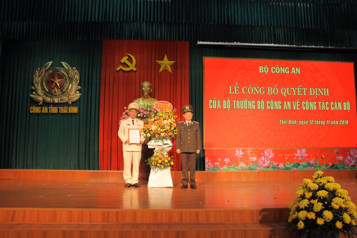 Biet gi ve 3 tan Giam doc CA tinh Bac Lieu, Son La, Thai Binh-Hinh-3