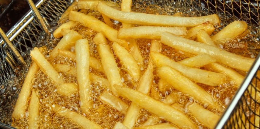 Nhiều gia đình Việt lại chỉ trung thành với duy nhất một loại dầu ăn. Ảnh filtercorp.