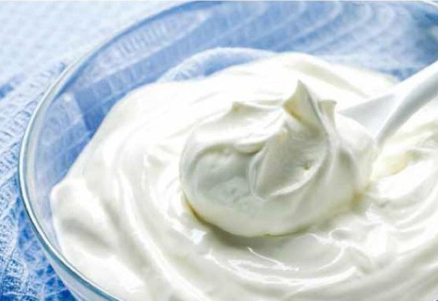 Sữa chua Probiotic có liên quan đến một số lợi ích sức khỏe và có thể thích hợp cho những người không dung nạp lactose. Hãy chắc chắn chọn sữa chua chọn sữa chua chứa vi khuẩn sống để có lợi ích tốt nhất.