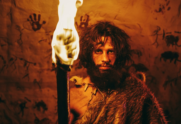 Omo I được tìm thấy ở hệ tầng Omo Kibish ở Tây Nam Ethiopia, trong thung lũng rạn nứt Đông Phi. Khu vực này có lịch sử hoạt động núi lửa lâu đời và lưu giữ được rất nhiều hài cốt và hiện vật từ con người cổ đại trong mỗi lớp tro bụi.