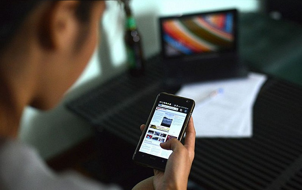 Khi smartphone ngày càng thông minh hơn vào năm 2022, chúng càng trở nên quan trọng hơn trong cuộc sống của chúng ta. Nhà thông minh và công nghệ xe hơi vẫn đang phụ thuộc vào điện thoại, và nhiều người thậm chí không thể xa smartphone một ngày nào.