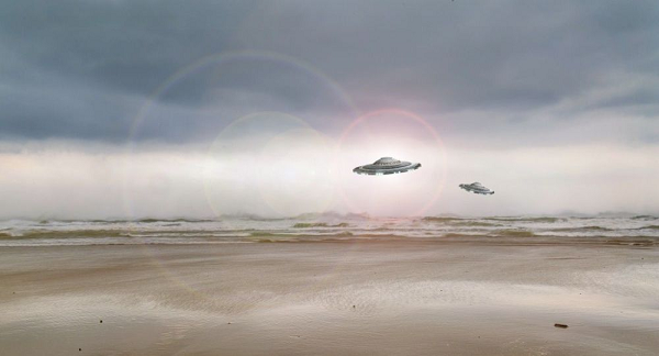 Kẻ lạ mặt sau đó có vẻ như sắp chết ngạt và cầu xin được thả ra. Sau khi Congalach đồng ý để cho người đàn ông đi, ông ta dường như "bơi" trong không khí để trở về thuyền của mình.