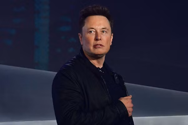 Phản hồi một bài báo trên tạp chí Biological Review với tựa đề "Cuộc tuyệt chủng hàng loạt lần thứ sáu: sự thật, hư cấu hay suy đoán?”, Elon Musk đã đăng tài một dòng tweet về mối nguy hiểm tiềm tàng của Trái đất.