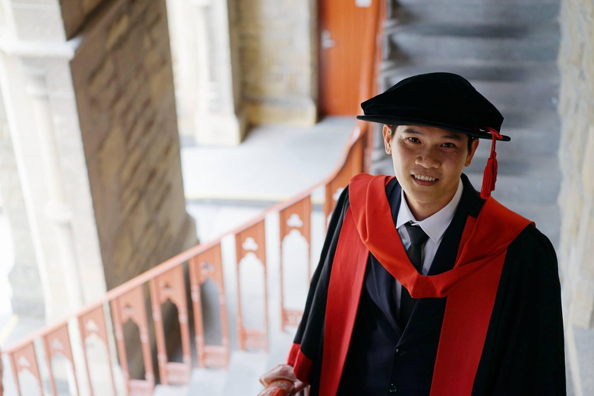 Chan dung 3 nha khoa hoc Viet gianh giai thuong danh gia Noam Chomsky-Hinh-3