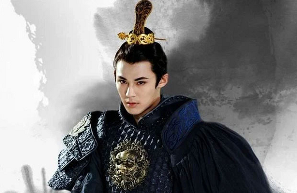 Nổi bật hơn cả trong số đó phải kể đến Lan Lăng Vương. Mỹ nam Lan Lăng Vương là con trai lớn của Cao Hoan (Người đầu tiên sáng lập Bắc Kỳ). Cao Hoan có tất cả sáu người con, nhưng chỉ duy nhất Lan Lăng Vương sử sách không hề ghi rõ phụ mẫu là ai!