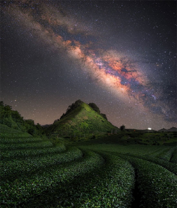 Trần Văn Linh cho biết cả hai địa điểm Long Cốc và Mộc Châu (ảnh) đều là nơi du lịch khá quen thuộc nhưng đa phần mọi người chỉ ngắm cảnh bình minh, hoàng hôn mà quên đi vẻ đẹp về đêm.