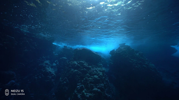 Cổ khuẩn hoặc Vi sinh vật cổ (danh pháp khoa học: Archaea) là một nhóm các vi sinh vật đơn bào nhân sơ. Chúng không có nhân tế bào hay bất cứ bào quan nào trong tế bào chất.