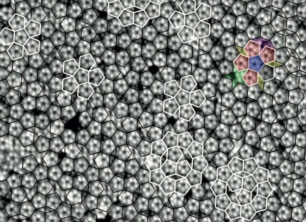 "Để hiểu được vũ khí hạt nhân của các quốc gia khác, chúng ta phải hiểu rõ về các chương trình thử nghiệm hạt nhân của họ. Chúng tôi thường phân tích các mảnh vỡ và khí phóng xạ để hiểu cách vũ khí được chế tạo hoặc chúng chứa vật liệu gì... Một loại tinh thể đã được hình thành tại nơi xảy ra vụ nổ hạt nhân…", các nhà khoa học cho biết.