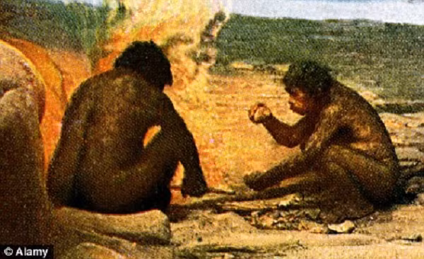 Những nghiên cứu trước đây cũng cho thấy những tổ tiên cổ xưa của loài người đã phải chống chọi với biến đổi khí hậu để sống sót qua những đợt hạn hán, giá rét và lũ lụt. Và hiện nay, ngày càng có nhiều nhà khoa học tin rằng những biến đổi khí hậu của Trái Đất đã tạo ra một số đặc điểm đặc trưng của loài người.