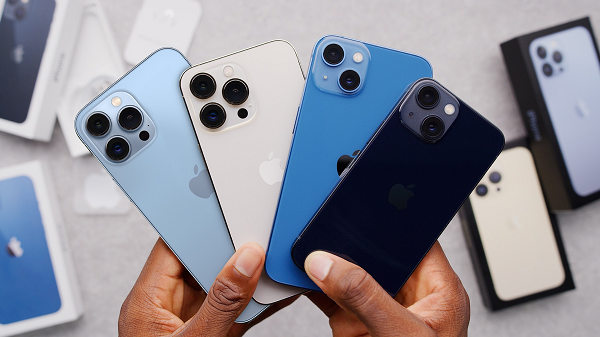 Những người dùng của Apple đang phàn nàn vì iPhone 13 đã bị loại bỏ tính năng khử ồn “Phone Noise Cancellation”. Ban đầu, các nhân viên hỗ trợ của Apple cho rằng có thể là lỗi phần mềm và sẽ được khắc phục khi iOS 15 ra mắt.