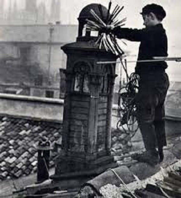 Vào thế kỷ 17 ở Anh, những cậu bé nhà nghèo thường được bố mẹ mua cho chiếc chổi và bắt đầu công việc lau dọn ống khói. Tuy nhiên, một số đã bị mắc kẹt và không bao giờ ra được. Chưa kể các vấn đề về phổi, đau nhức và ung thư.