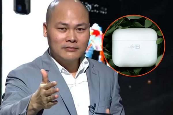 "Đây là hộp sạc do Bkav THIẾT KẾ kiểu dáng, công năng và đặt hàng đối tác sản xuất. Nếu đặt trong bộ sản phẩm tai nghe không dây AirB, thì đây được coi như một cụm linh kiện.", ông Quảng cho biết.