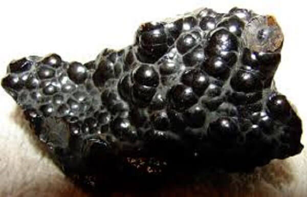 Theo các chuyên gia đồ cổ tại nước ta, đồng đen thực sự là có thật. Và đến bây giờ vẫn còn những tác phẩm đồng đen được chạm khắc rất tinh xảo từ các thời nhà Hán, thời nhà Lý, thời Thương Chu…